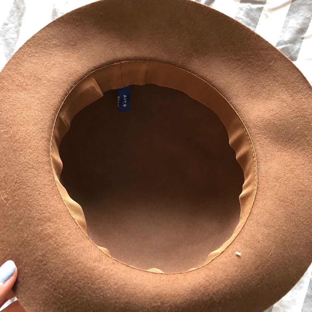 Hat - Picture 3 of 3